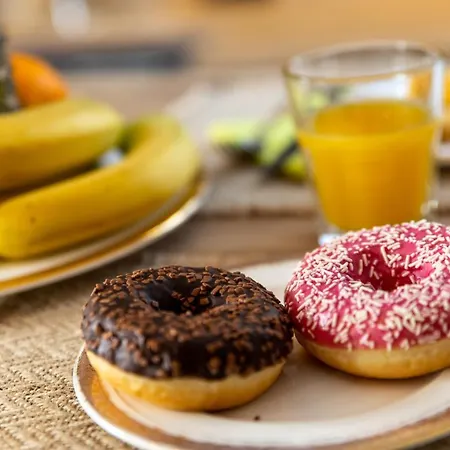 Center Catalina -1st Row To The Sea *