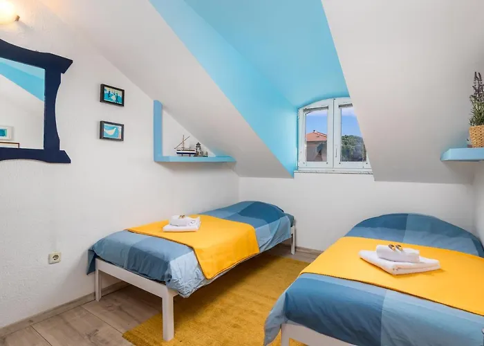 Center Catalina -1st Row To The Sea Opatija