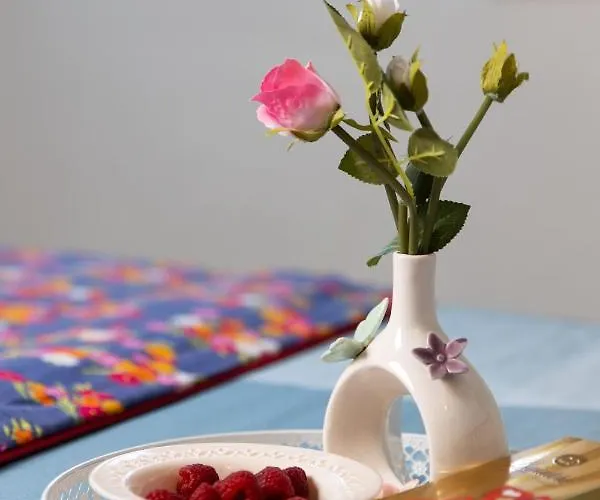 Center Catalina -1st Row To The Sea