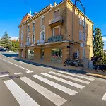 Appartement Center Catalina -1st Row To The Sea Opatija